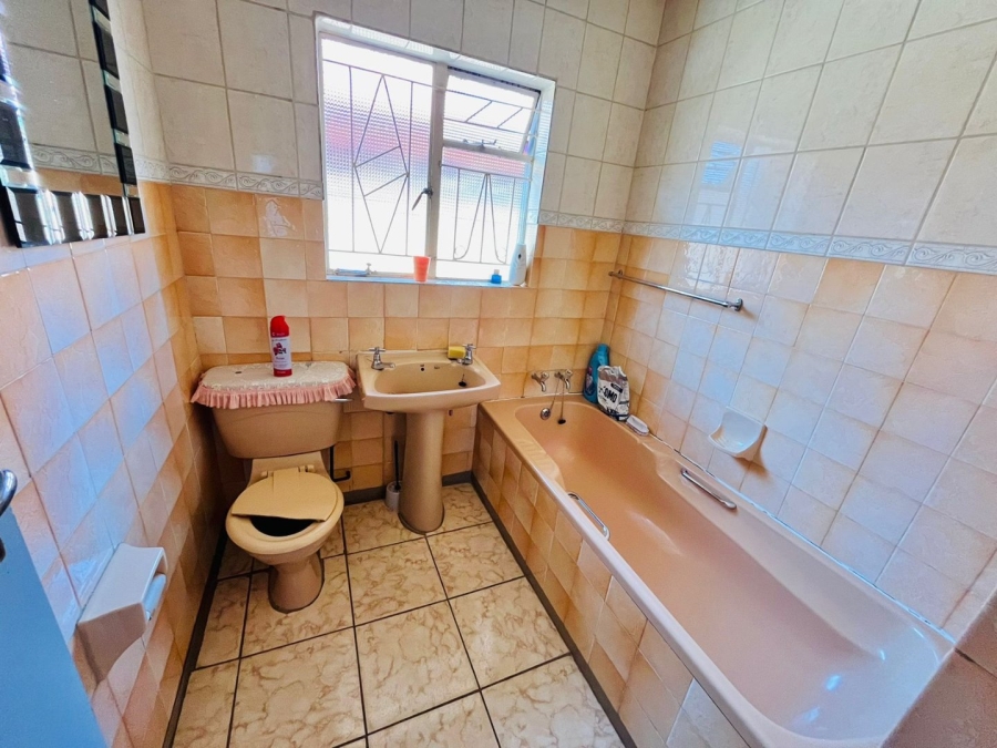 3 Bedroom Property for Sale in Blomanda Free State